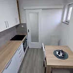 Aleksandar Apartment *