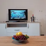 Aleksandar Apartment *